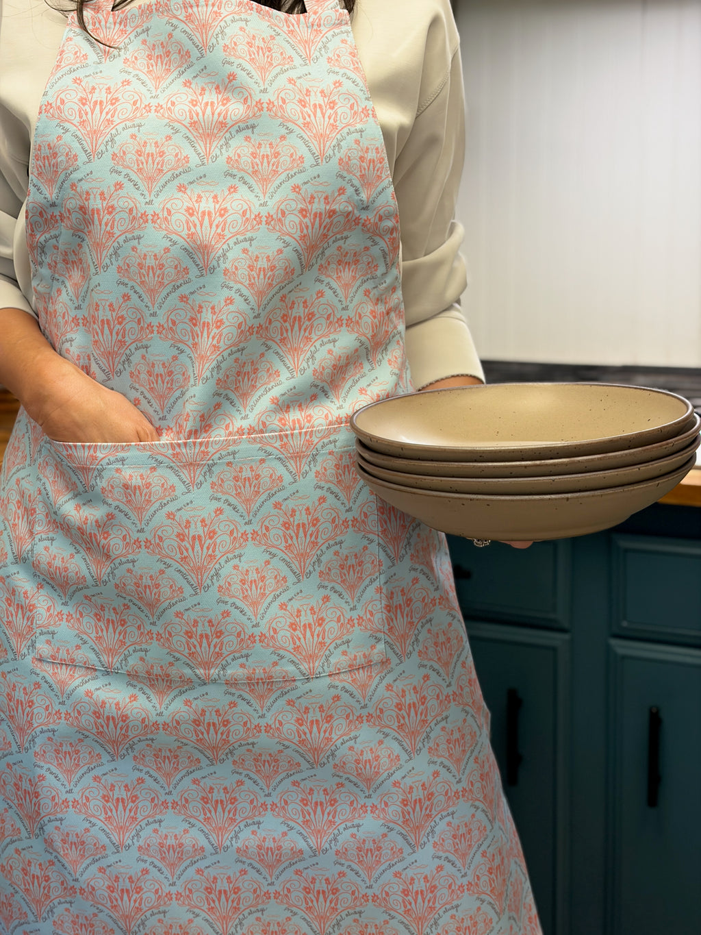 Annsleigh Apron (1 Thessalonians 5:16-18)